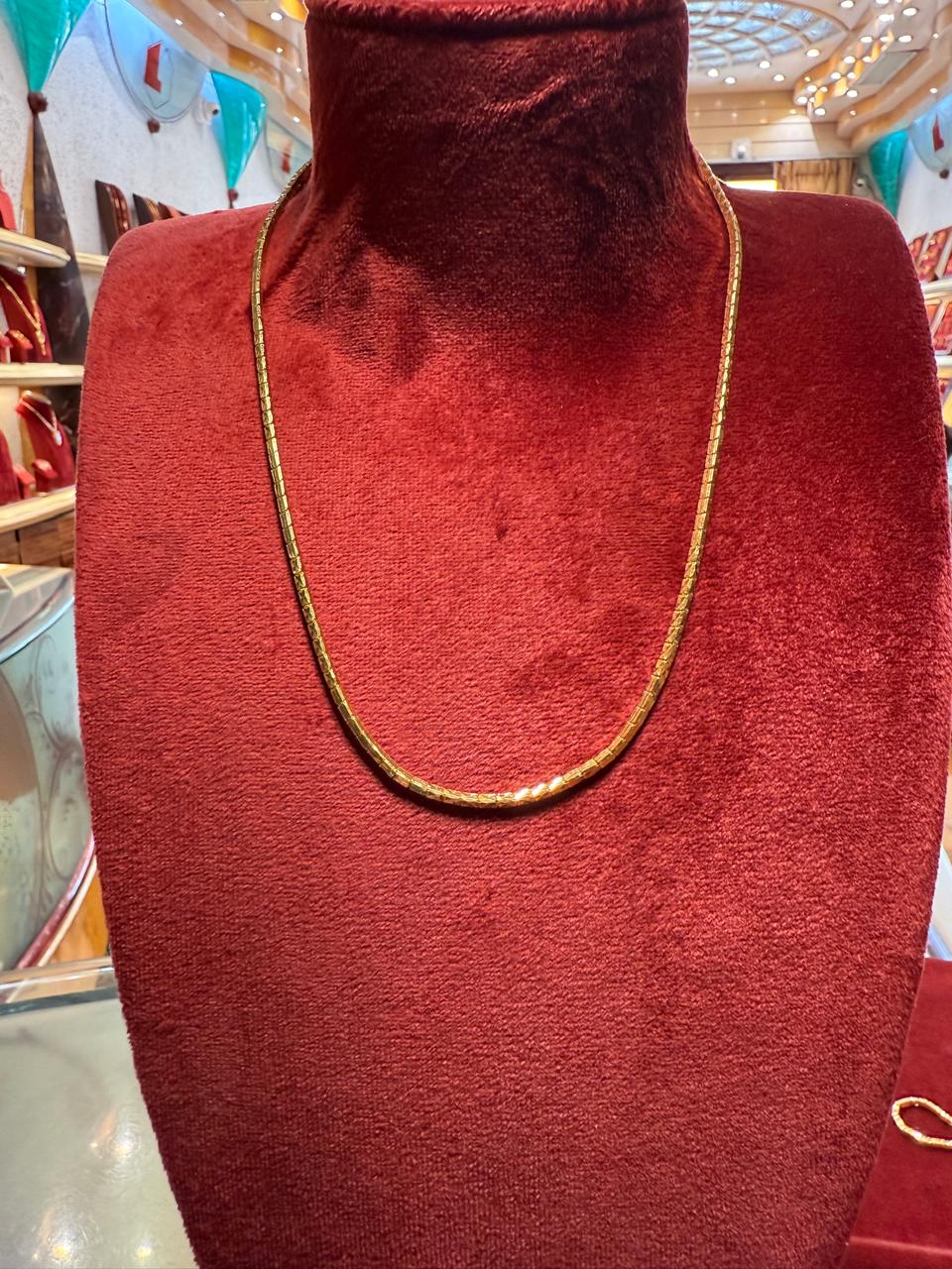 22k Box Chain With Cross and Line Design